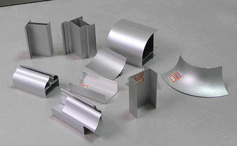 聚氨酯封邊巖棉橫裝夾芯板