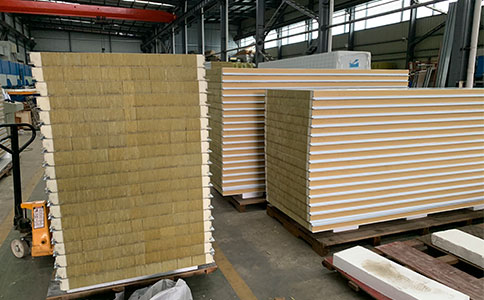 巖棉夾芯橫鋪板